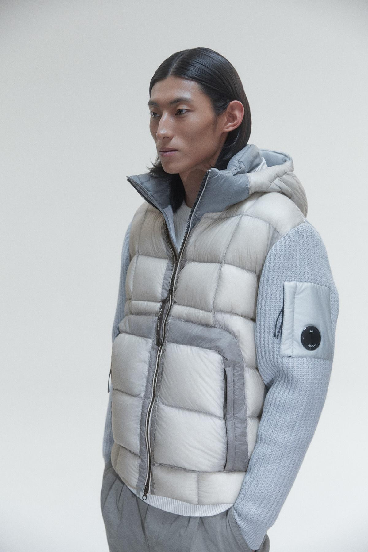 D.D. Shell Hooded Down Jacket